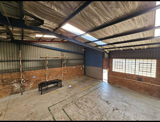 837M² WAREHOUSE FOR SALE IN TUNNEY